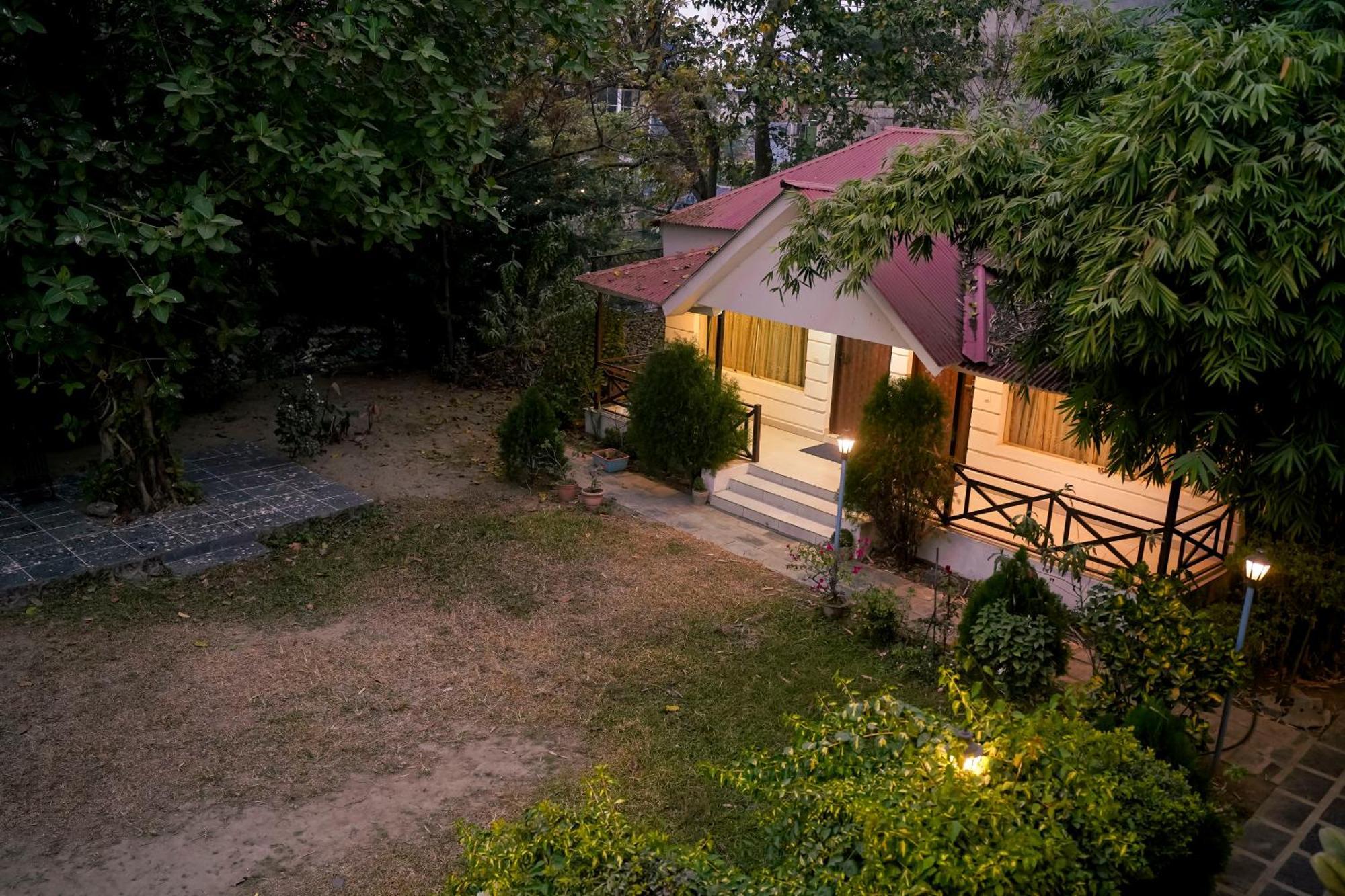 Chintan Chautari Itahari Esterno foto